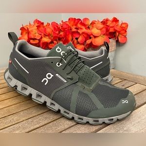 ON Cloud Men’s Waterproof Running Sneaker Shoes Forest/Lunar, Size 9.5